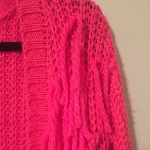 💗💗💗 New Knit Cardigan with Fringe, M - Picture 3 of 8